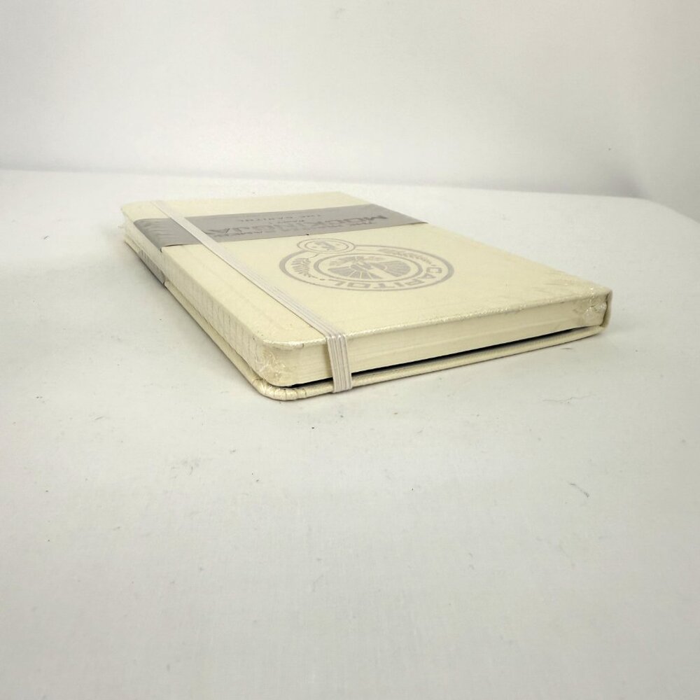 Hunger Games Mockingjay 192pages Ruled Journal - Picture 3 of 3